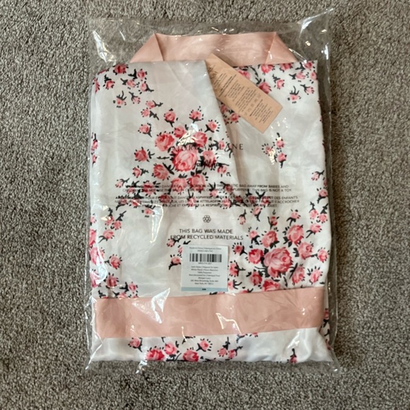 Morgan Lane Floral Robe - Picture 2 of 4